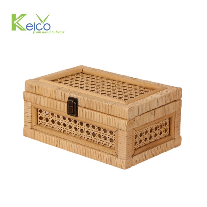 Vietnam rattan and bamboo factory – rattan pendant light and rattan furniture