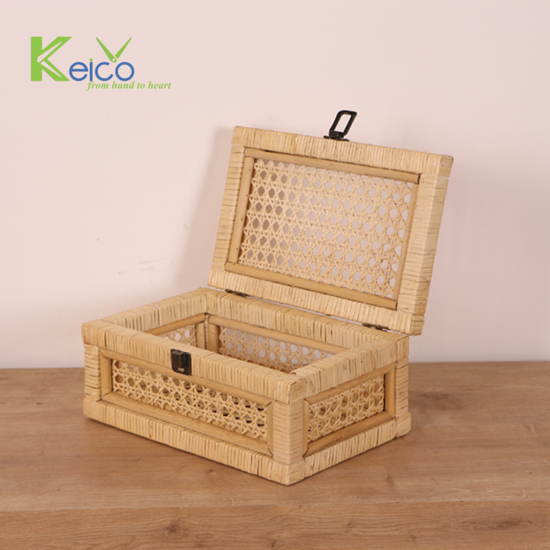 Vietnam rattan and bamboo factory – rattan pendant light and rattan furniture