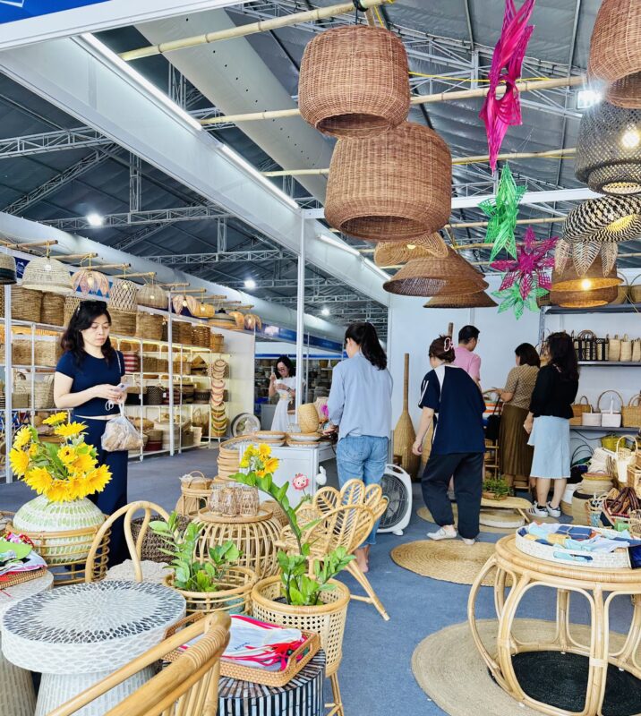 Vietnam rattan and bamboo factory – rattan pendant light and rattan furniture