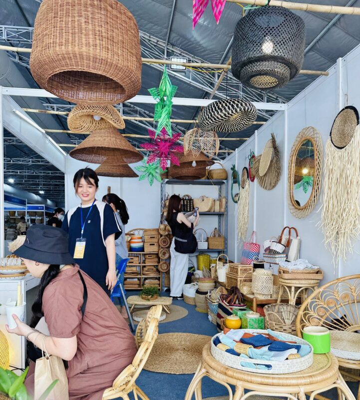 Vietnam rattan and bamboo factory – rattan pendant light and rattan furniture