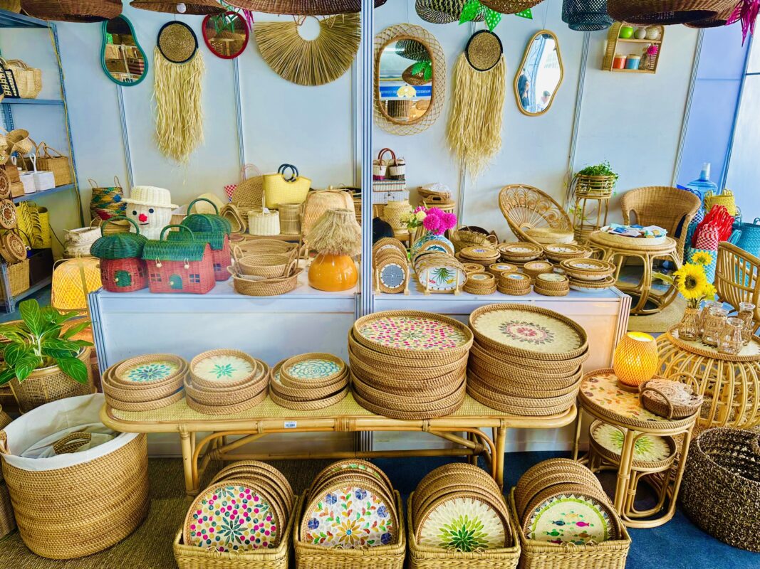 Vietnam rattan and bamboo factory – rattan pendant light and rattan furniture