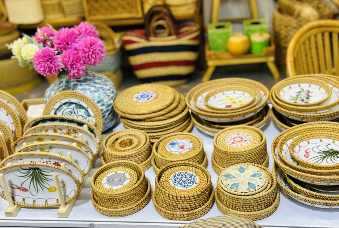 Vietnam rattan and bamboo factory – rattan pendant light and rattan furniture